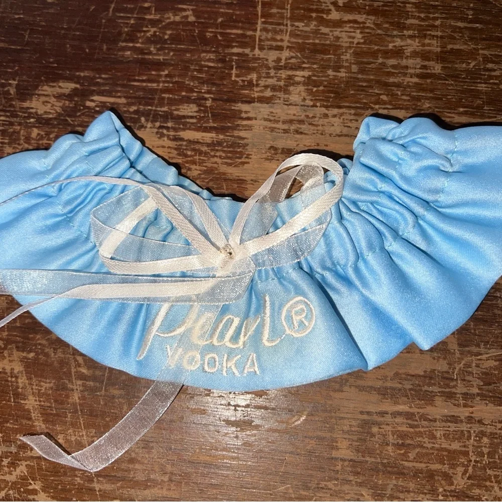 23 light blue garters pearl vodka wedding cake New In Packages